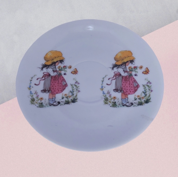 Vintage tea cup, saucer and plate set - Picture 5 of 6